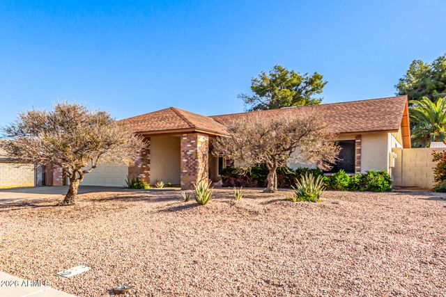 1647 N BULLMOOSE Drive, Chandler, AZ 85224