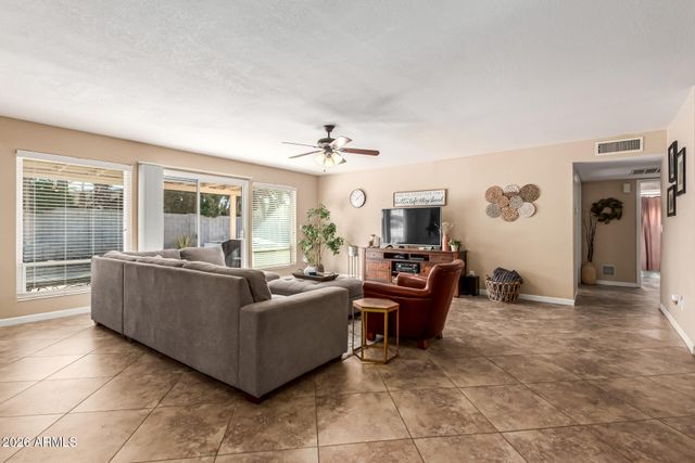 1647 N BULLMOOSE Drive, Chandler, AZ 85224