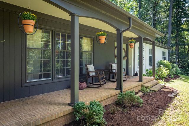 106 Woodside Place, Morganton, NC 28655