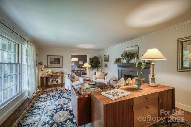 106 Woodside Place, Morganton, NC 28655