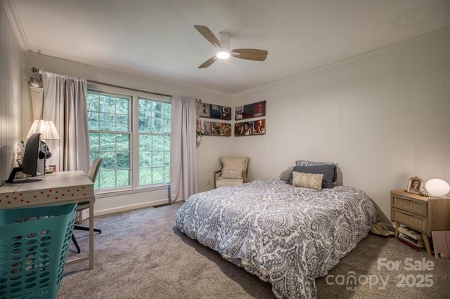 106 Woodside Place, Morganton, NC 28655