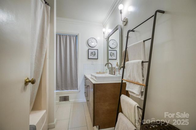 106 Woodside Place, Morganton, NC 28655