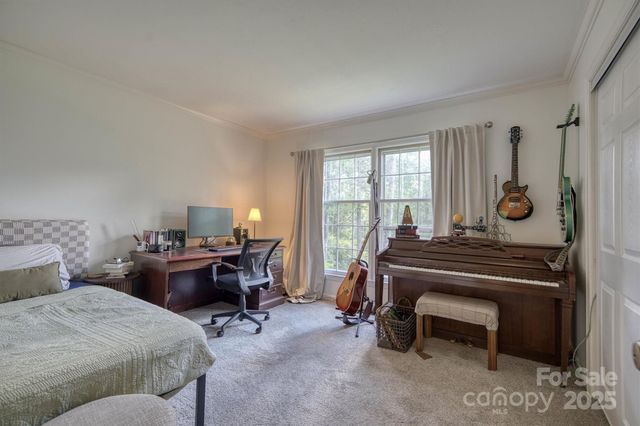 106 Woodside Place, Morganton, NC 28655