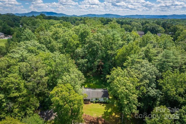 106 Woodside Place, Morganton, NC 28655