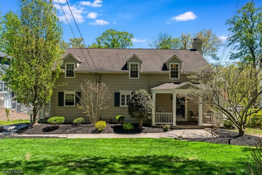 364 Dogwood Way, Mountainside Boro, NJ 07092