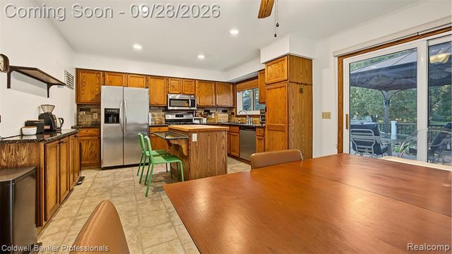 2790 Walbridge Road, Rochester Hills, MI 48307