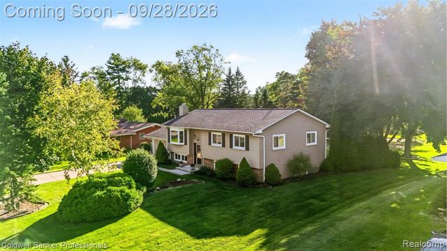 2790 Walbridge Road, Rochester Hills, MI 48307
