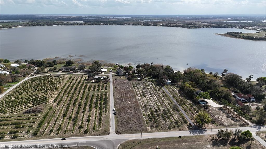 830 Barlow Avenue, Avon Park, FL 33825