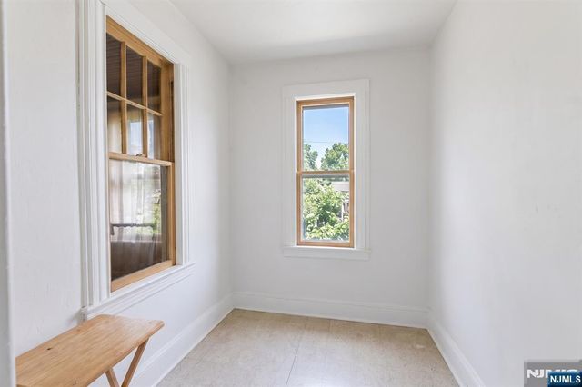 54 Cane Street, Bogota, NJ 07603