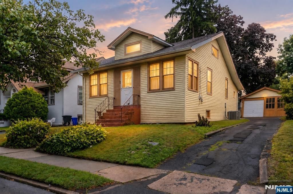 54 Cane Street, Bogota, NJ 07603