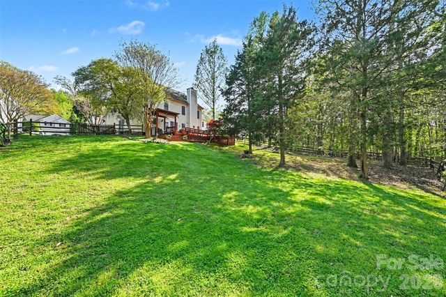 10443 Henbane Court, Charlotte, NC 28213