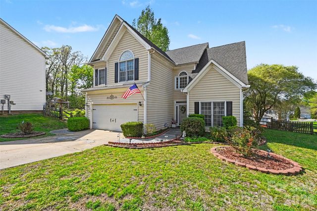 10443 Henbane Court, Charlotte, NC 28213