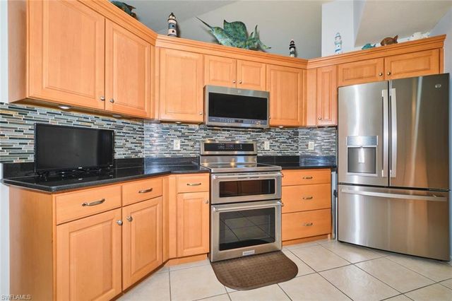 844 NE 6th AVE, Cape Coral, FL 33909