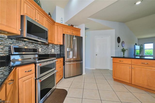 844 NE 6th AVE, Cape Coral, FL 33909