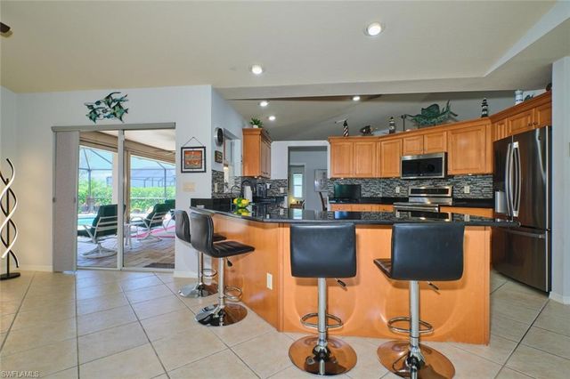 844 NE 6th AVE, Cape Coral, FL 33909