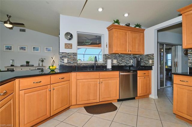 844 NE 6th AVE, Cape Coral, FL 33909