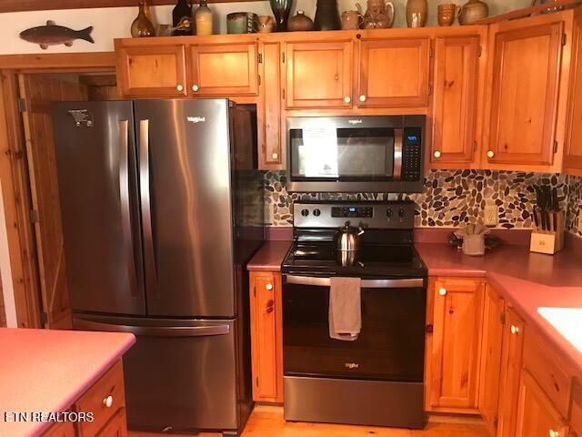 218 Ace Gap Rd, Townsend, TN 37882