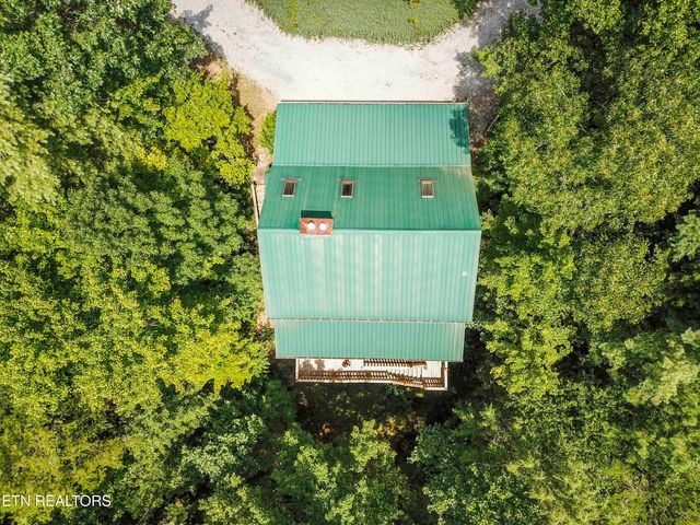 218 Ace Gap Rd, Townsend, TN 37882