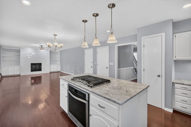 5713 Pommel Court, West Des Moines, IA 50266