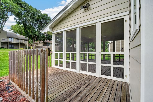 5713 Pommel Court, West Des Moines, IA 50266