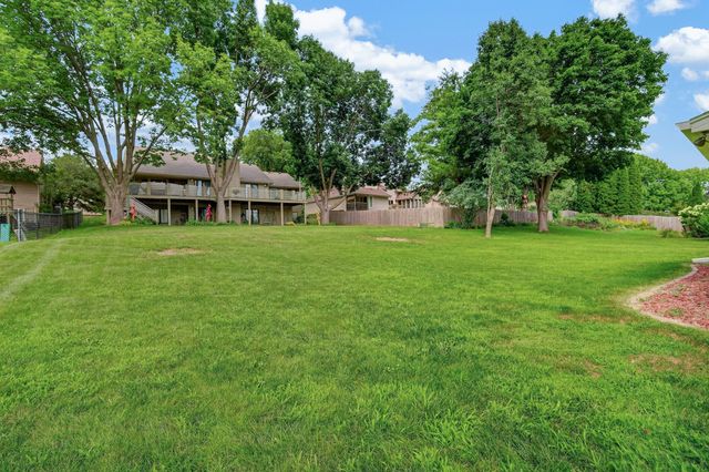 5713 Pommel Court, West Des Moines, IA 50266