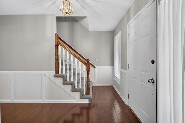 5713 Pommel Court, West Des Moines, IA 50266