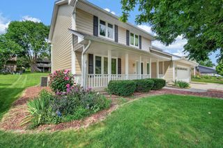 5713 Pommel Court, West Des Moines, IA 50266