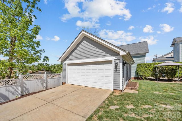 15341 Barnsbury Drive, Huntersville, NC 28078
