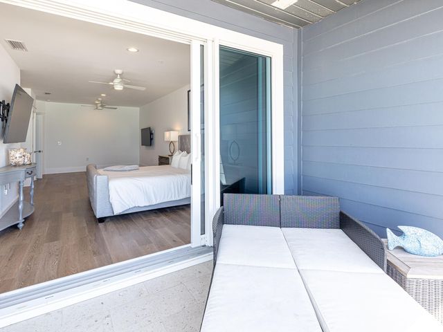2732 Scenic Hwy 98 6, Destin, FL 32541