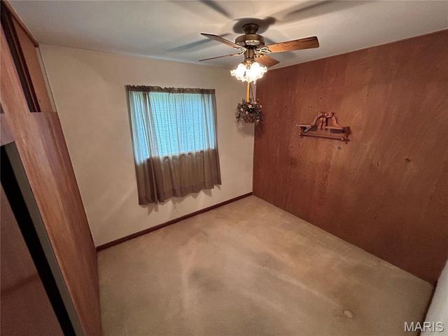 1085 Ermanda Drive, Florissant, MO 63033
