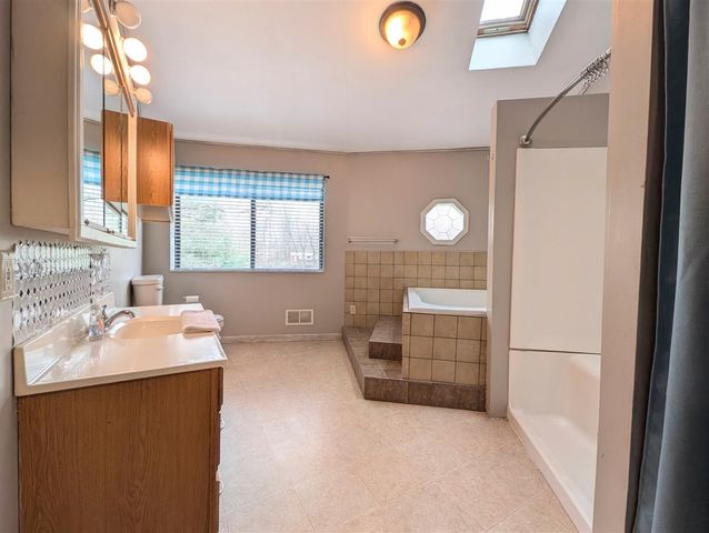 840 Black River Road, Bangor, MI 49013