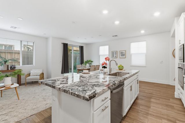 10589 Tenor Way, Elk Grove, CA 95757