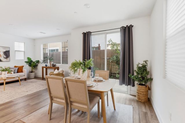 10589 Tenor Way, Elk Grove, CA 95757