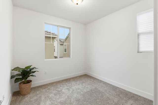 10589 Tenor Way, Elk Grove, CA 95757