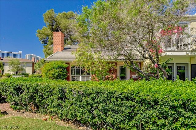 726 Tam O Shanter, Las Vegas, NV 89109