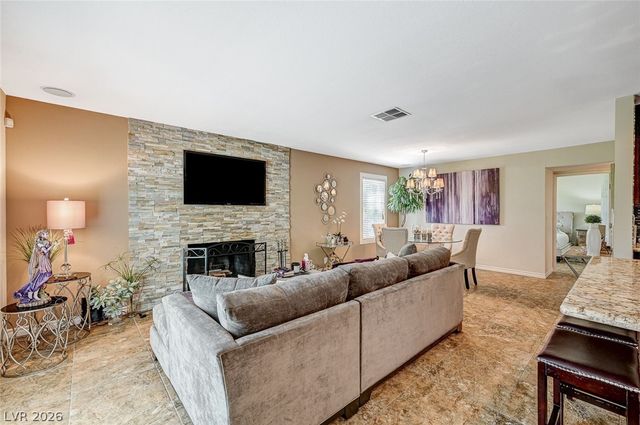 726 Tam O Shanter, Las Vegas, NV 89109