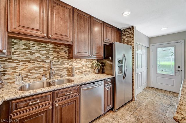 726 Tam O Shanter, Las Vegas, NV 89109