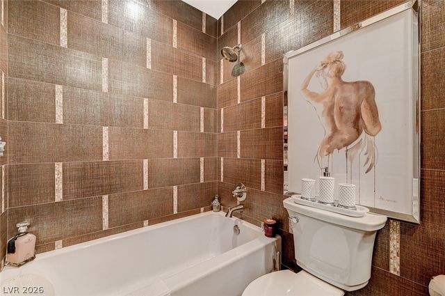 726 Tam O Shanter, Las Vegas, NV 89109