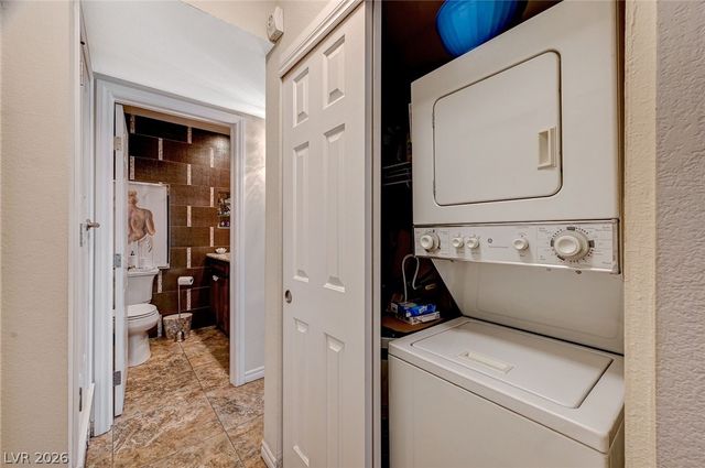 726 Tam O Shanter, Las Vegas, NV 89109