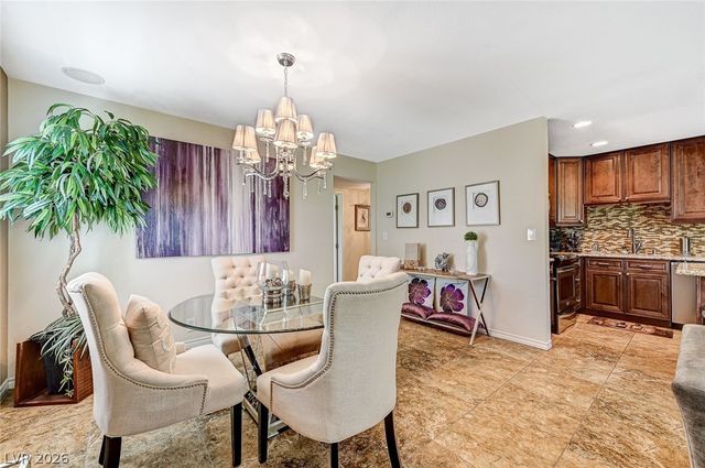 726 Tam O Shanter, Las Vegas, NV 89109