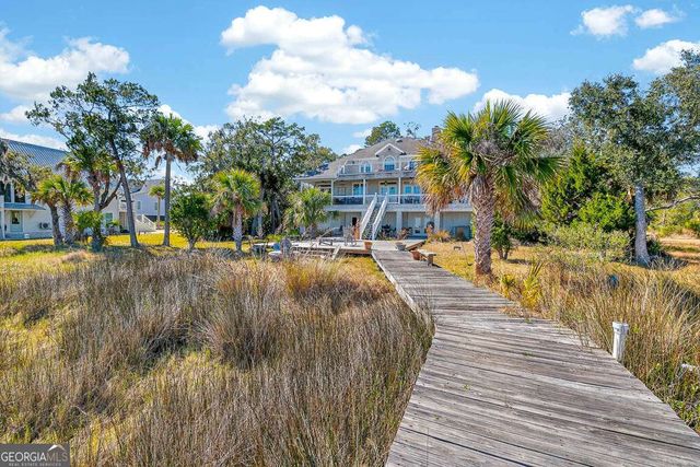 493 Dover Island Trail, Waverly, GA 31565