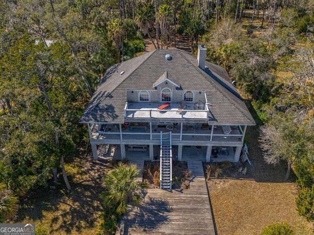 493 Dover Island Trail, Waverly, GA 31565