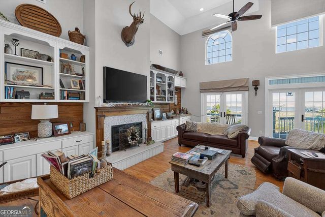 493 Dover Island Trail, Waverly, GA 31565