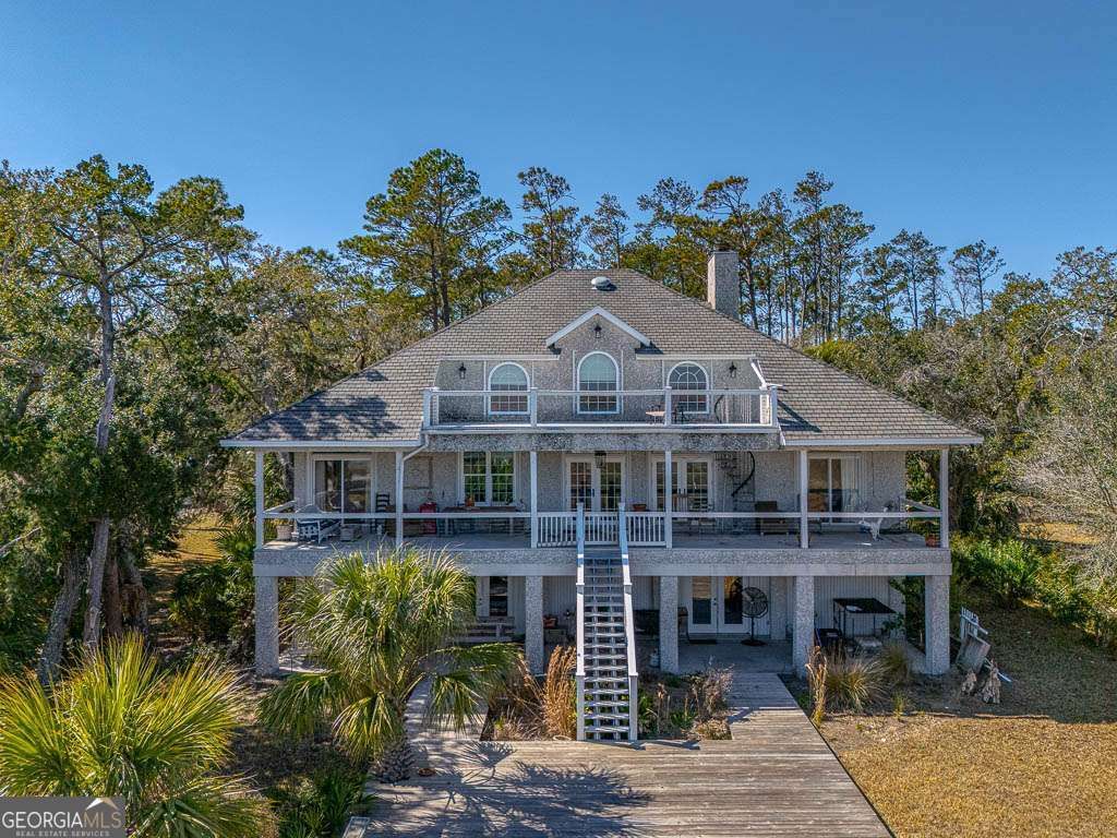 493 Dover Island Trail, Waverly, GA 31565