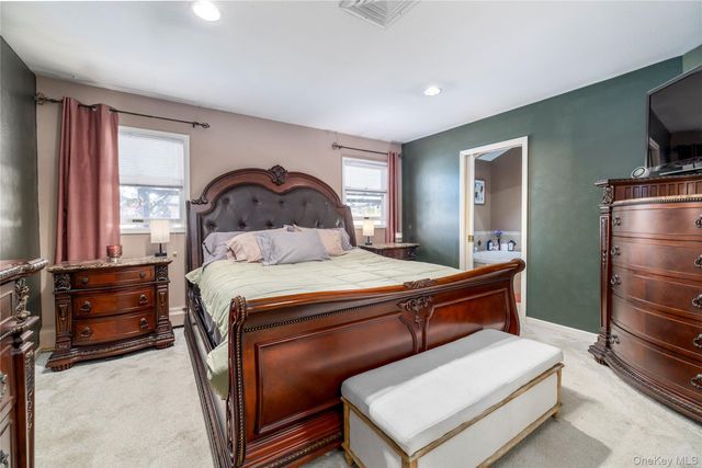 272 Baylawn Avenue, Copiague, NY 11726