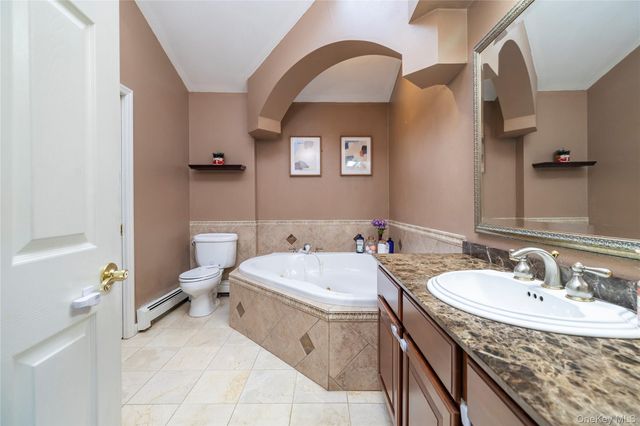 272 Baylawn Avenue, Copiague, NY 11726