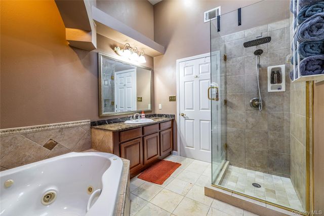 272 Baylawn Avenue, Copiague, NY 11726