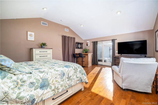 272 Baylawn Avenue, Copiague, NY 11726