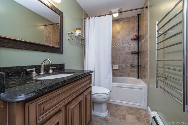 272 Baylawn Avenue, Copiague, NY 11726