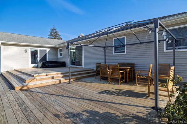 272 Baylawn Avenue, Copiague, NY 11726